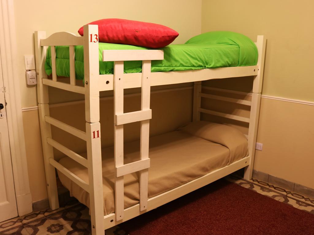Hostel Del Centro San Miguel de Tucuman Bagian luar foto