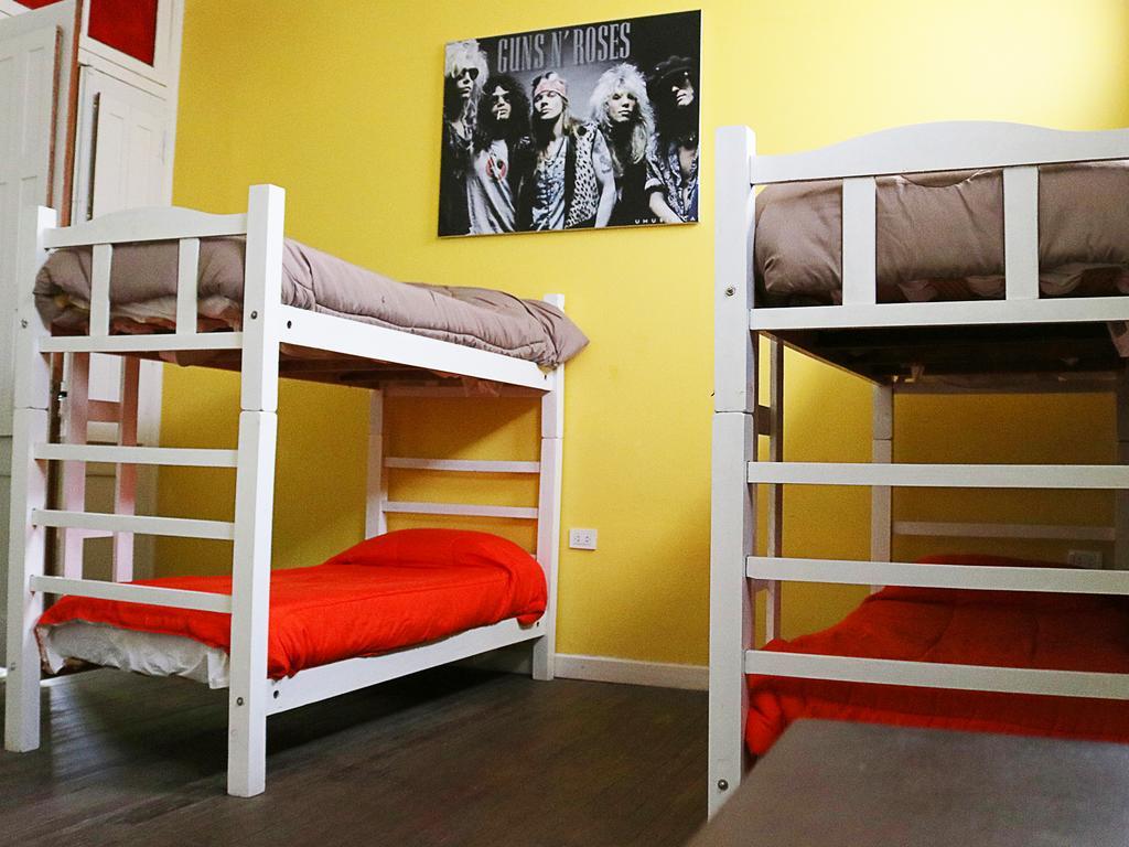 Hostel Del Centro San Miguel de Tucuman Bagian luar foto