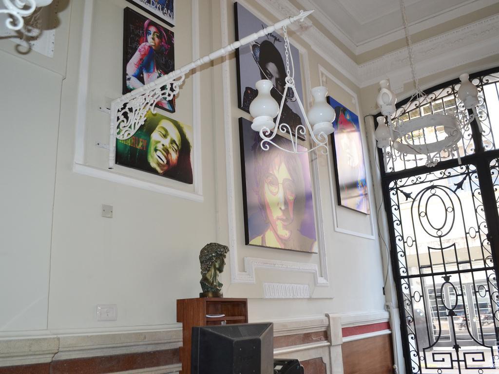 Hostel Del Centro San Miguel de Tucuman Bagian luar foto