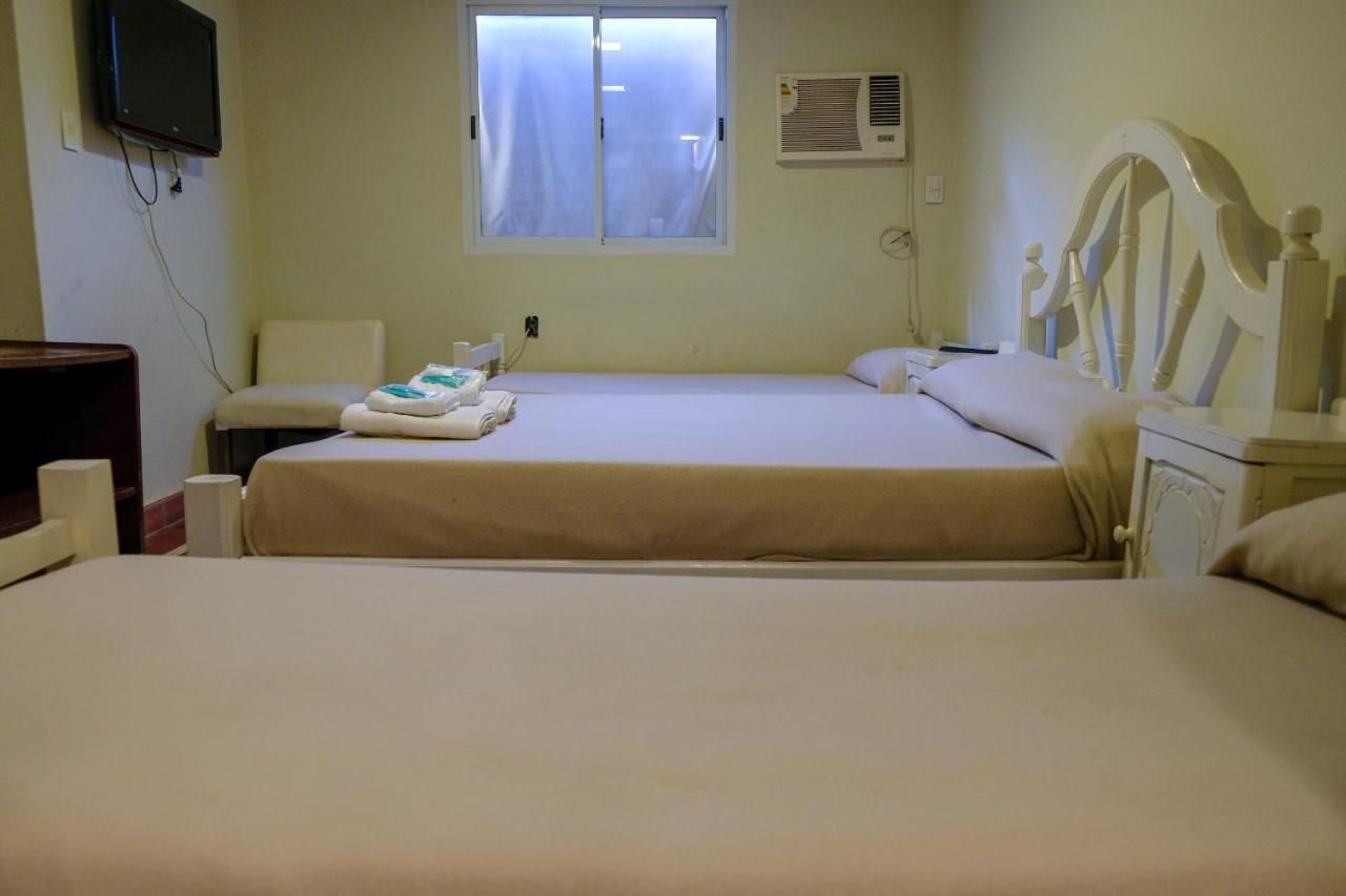 Hostel Del Centro San Miguel de Tucuman Bagian luar foto